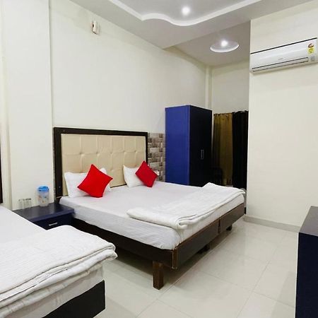 Hotel Namo Palace 코타 외부 사진