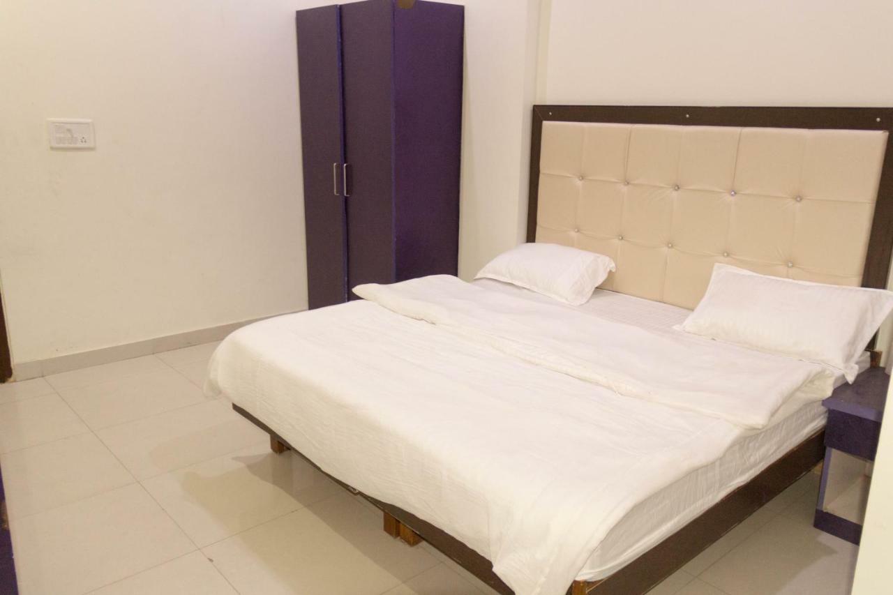 Hotel Namo Palace 코타 외부 사진